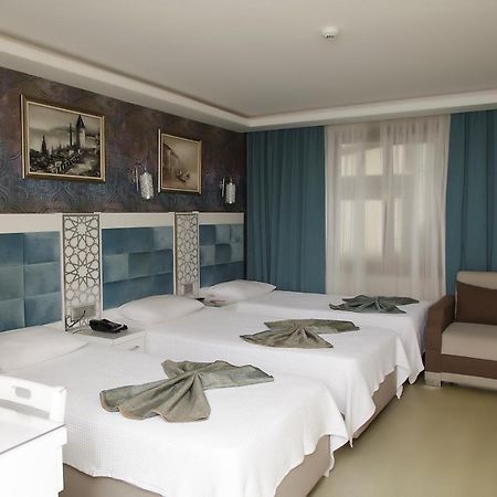 Istanbul River Hotel Esterno foto