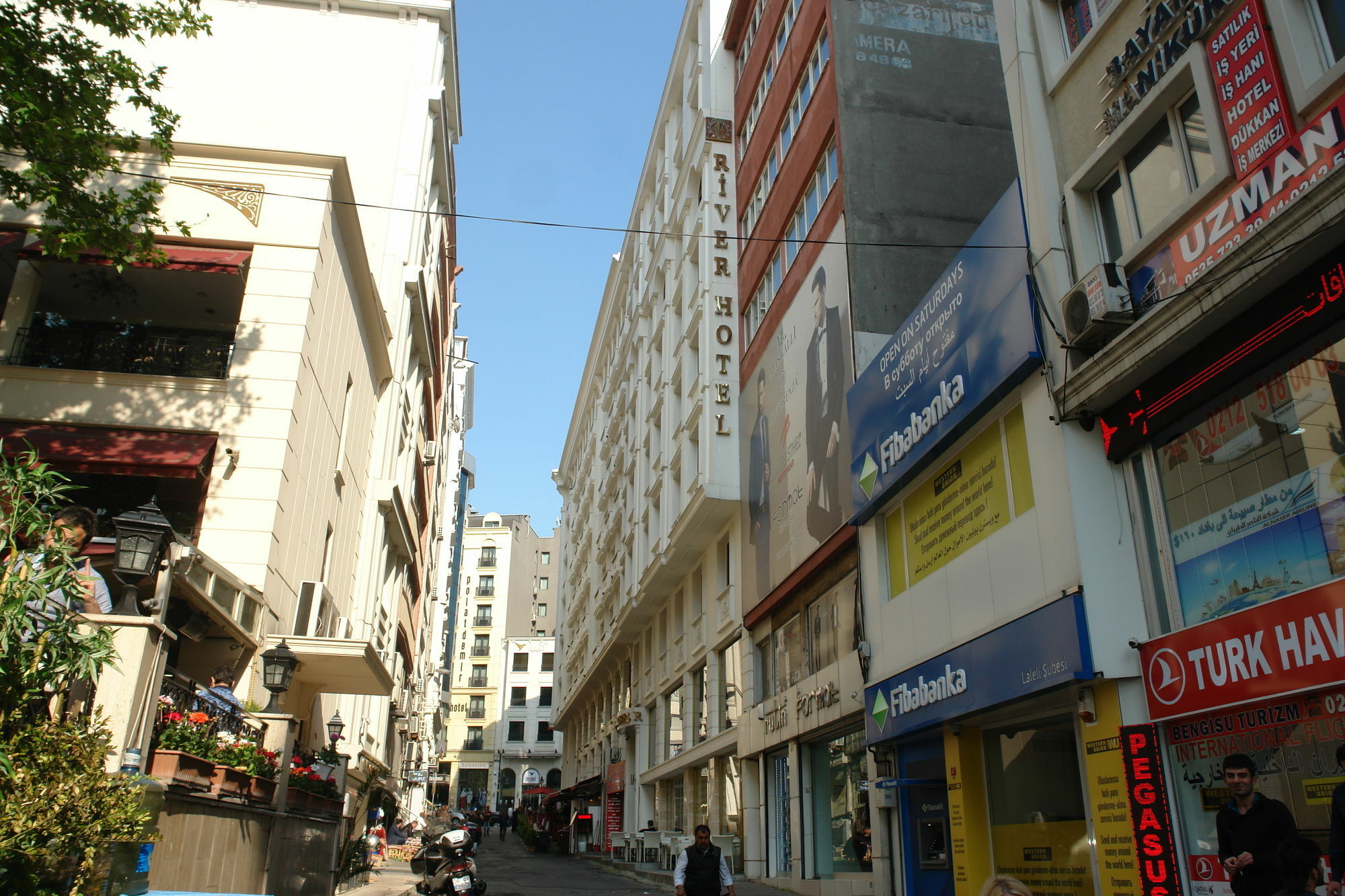 Istanbul River Hotel Esterno foto