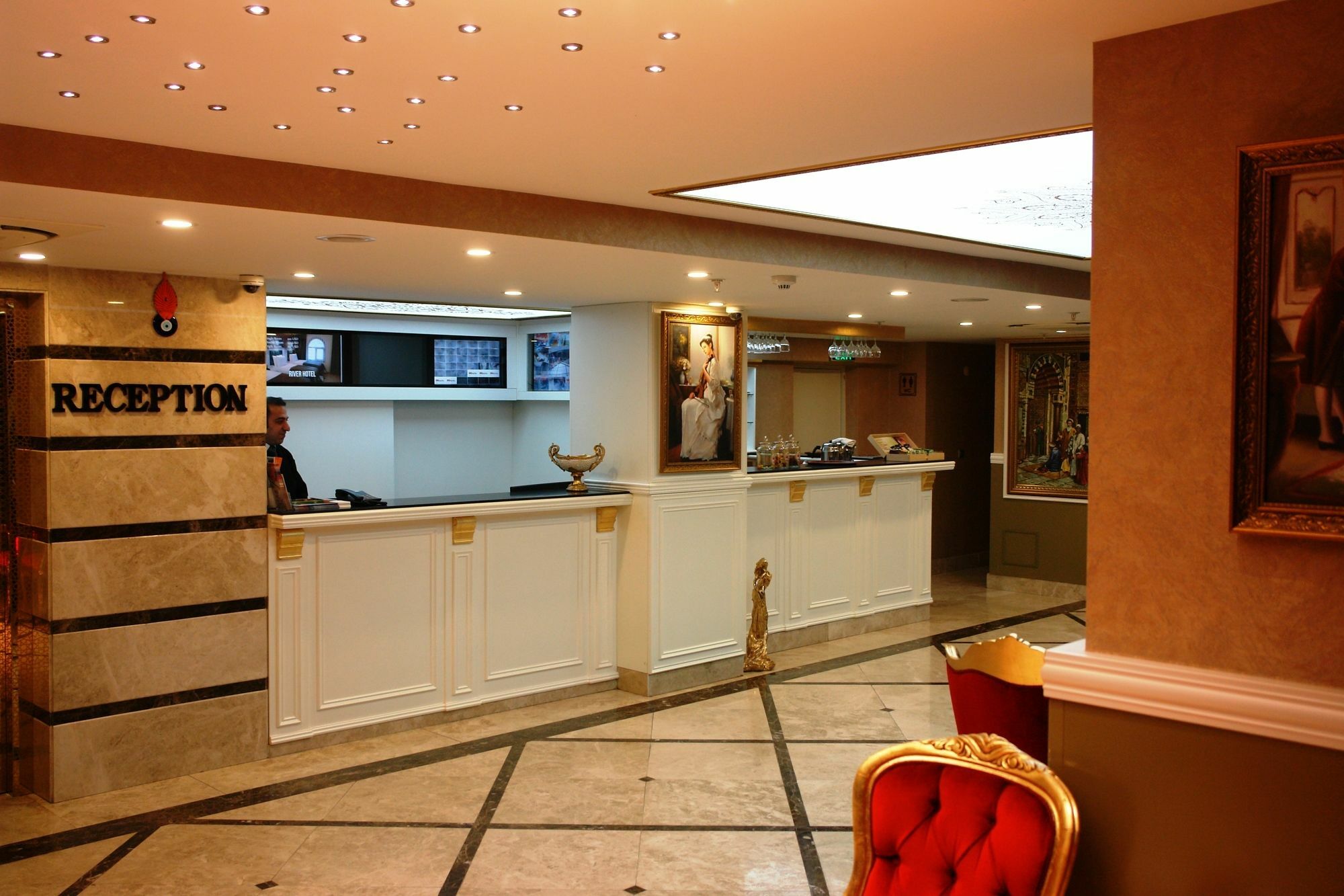 Istanbul River Hotel Esterno foto